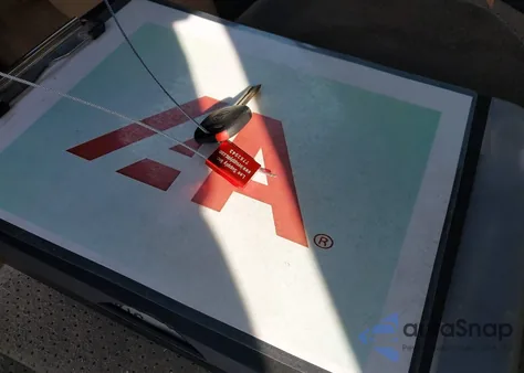 2002 Lexus Is 300 z USA, uszkodzony, nr VIN JTHBD192420059013